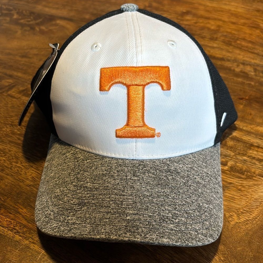Zephyr Standard NCAA Officially Licensed Hat Fitted Tennessee Volunteers Medium